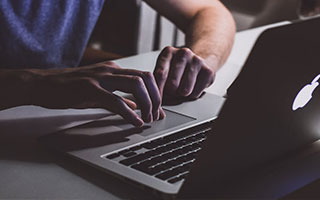 RB莱比锡客场战平，暂时保持稳定，rb莱比锡主场球衣